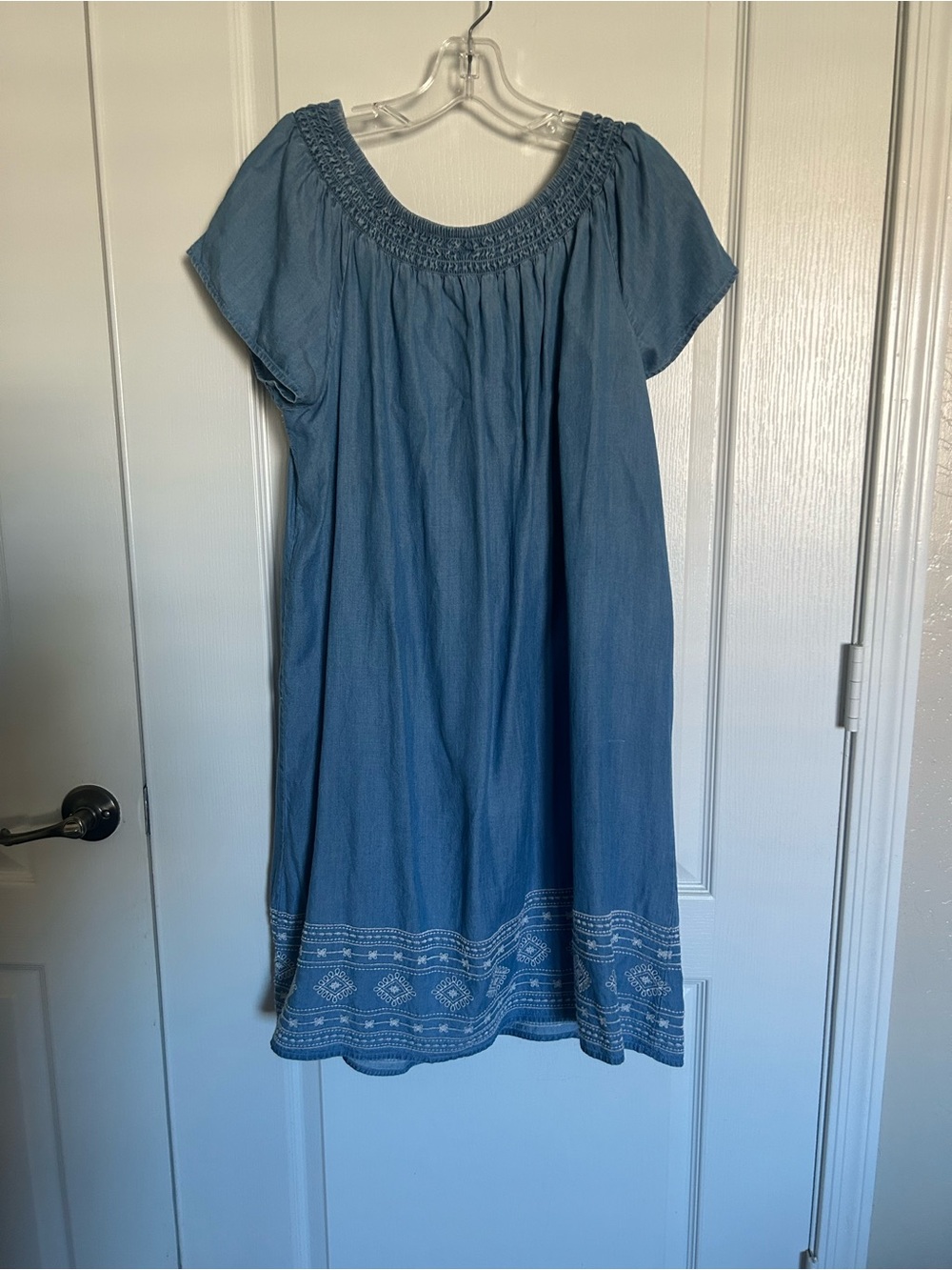 Old Navy Blue Embroidered Short-Sleeve Women’s Dress